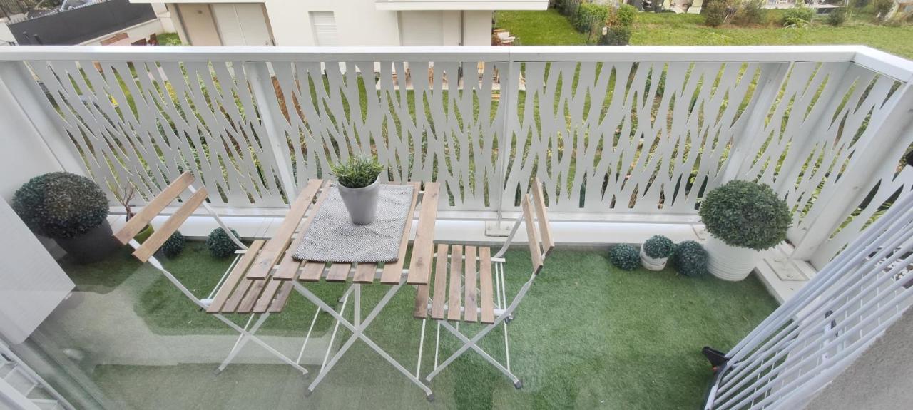 Apartmán Chic Apart With Parking Near Paris Épinay-sur-Seine Exteriér fotografie