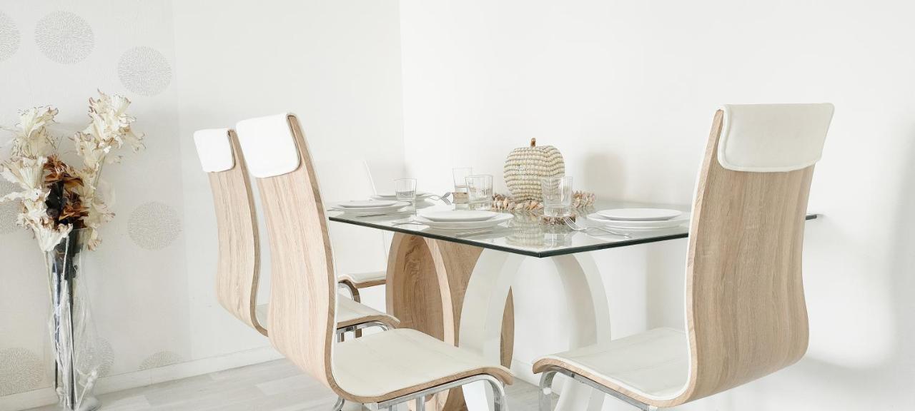 Apartmán Chic Apart With Parking Near Paris Épinay-sur-Seine Exteriér fotografie