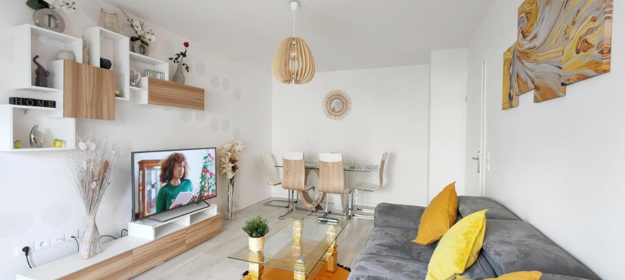Apartmán Chic Apart With Parking Near Paris Épinay-sur-Seine Exteriér fotografie